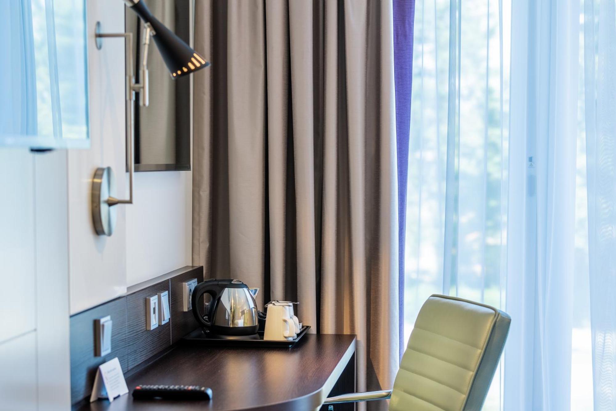 Premier Inn Berlin City Wilmersdorf Exterior foto