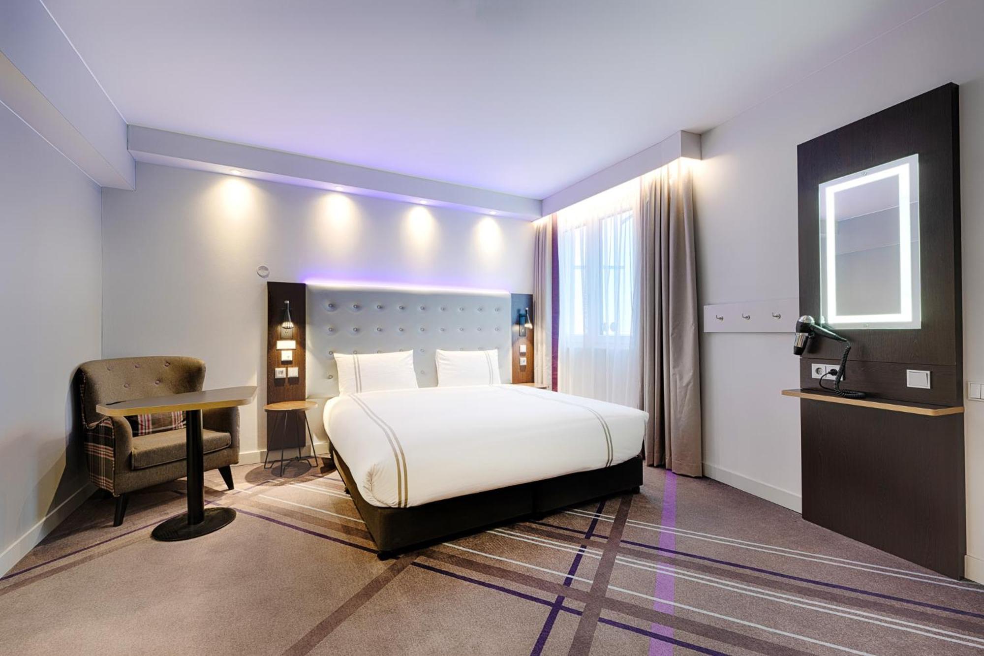 Premier Inn Berlin City Wilmersdorf Exterior foto